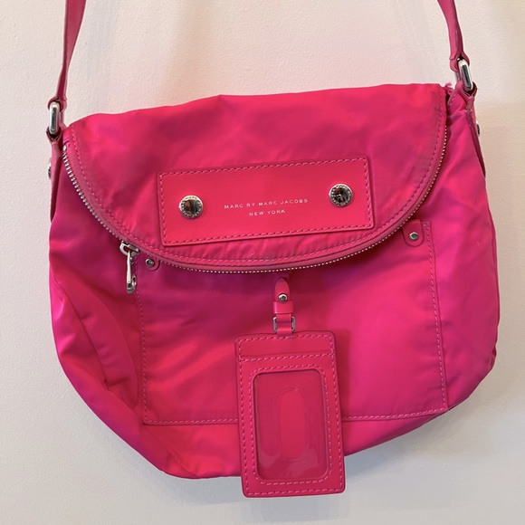 MARC BY MARC JACOBS PREPPY NATASHA NYLON CROSSBODY BAG - Picture 1 of 3